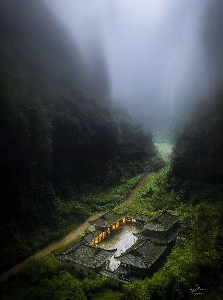 为什么过生日发朋友圈，同事都不会给你祝福。祝福最多的只是陌生人这是什么情况？游戏画面